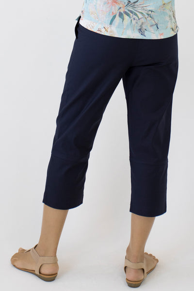 Bedarra 7/8 Length Pants in Cotton Elastine.