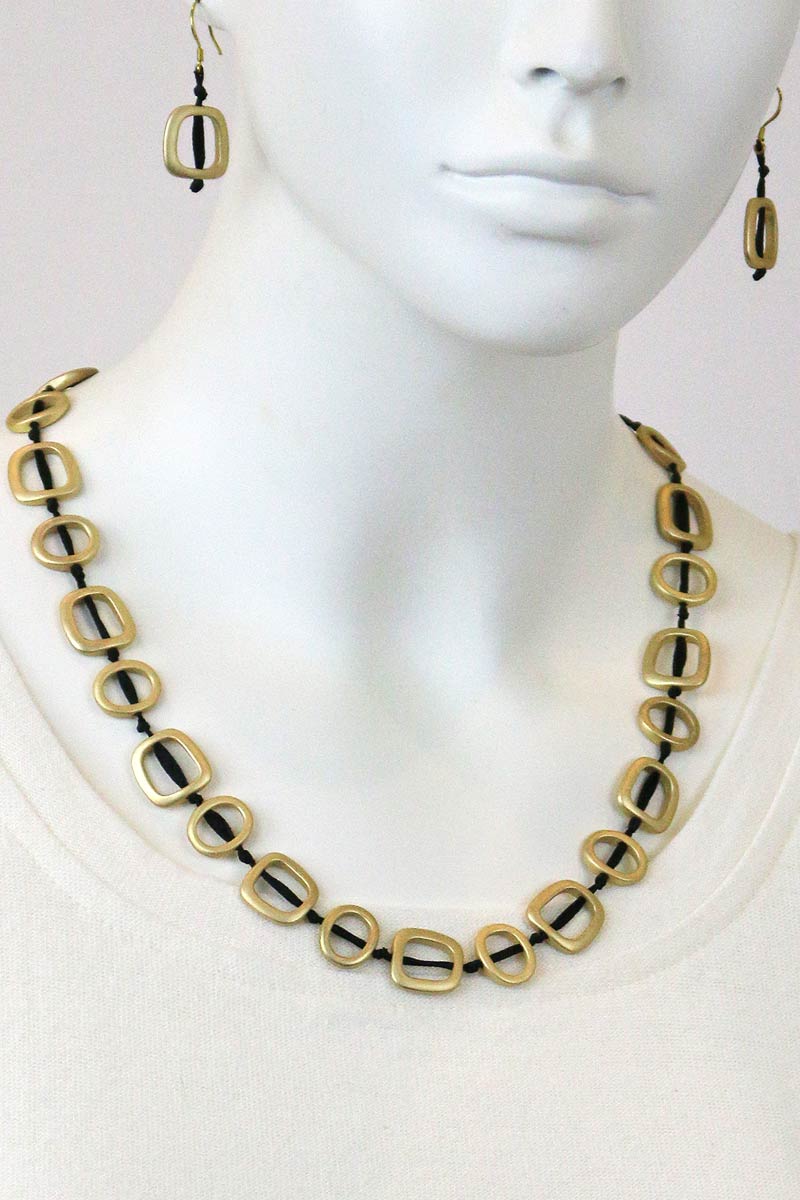Short Gold Knotted Necklace SHP-01